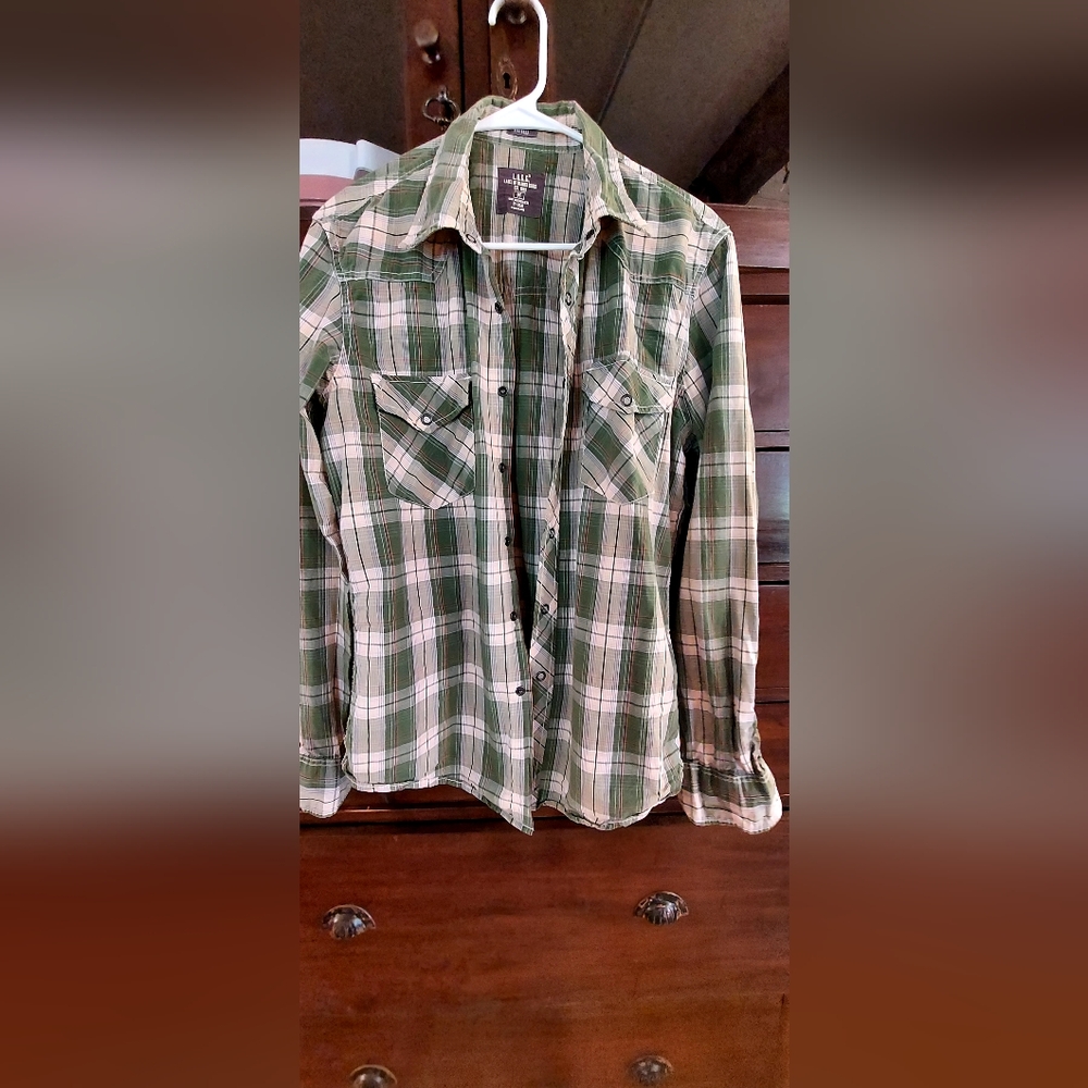 L. O. G. G Fitted Mens shirt